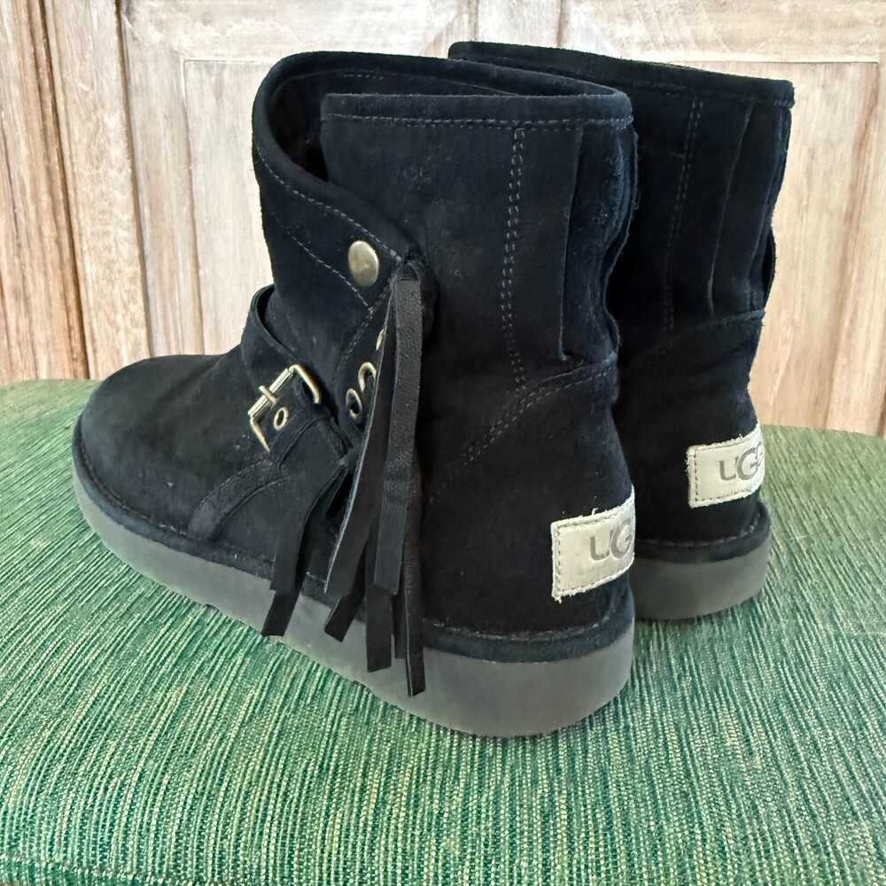 UGG Karisa 1009251 Black Goat Suede Fringe Ankle Boots Women's Size 7 Luxe